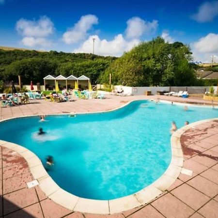 4 Berth Couples And Family Caravan In Beautiful Newquay Bay Resort New Quay Exterior foto